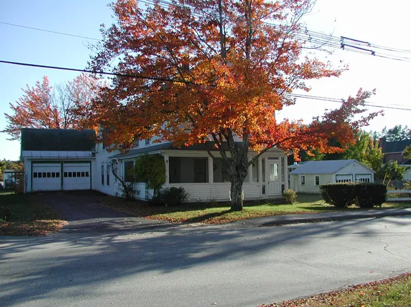 25 School St #A, Alton, NH 03809