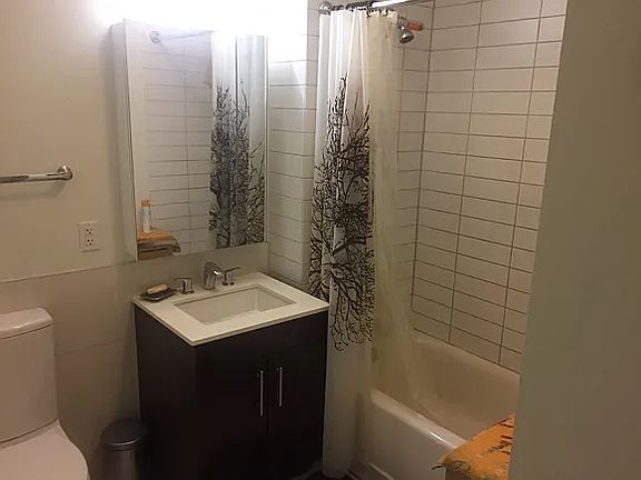 4th image of 535 W 52nd St APT 8H