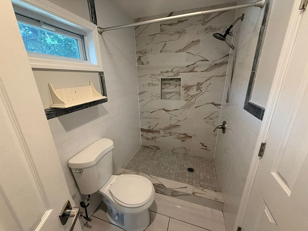 4 bed, 2.0 bath, 1900 sqft, $4,500 — Photo 4