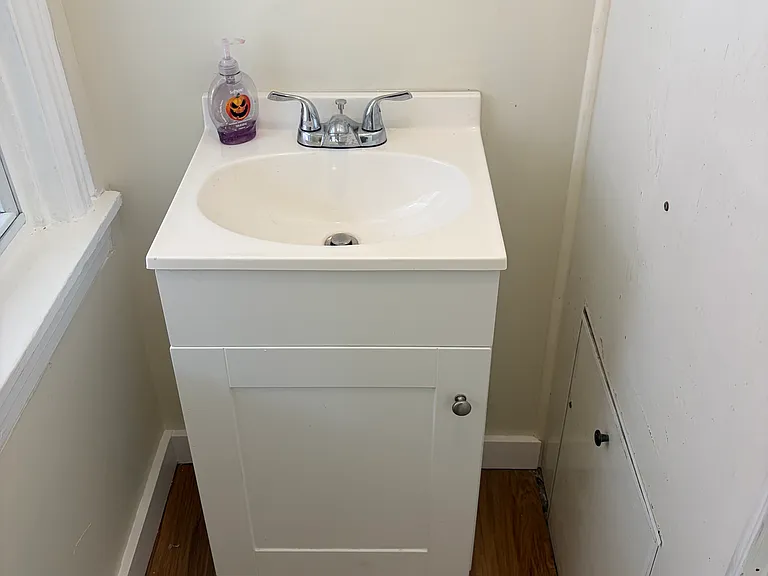 227 Bridge St #B — Photo 21