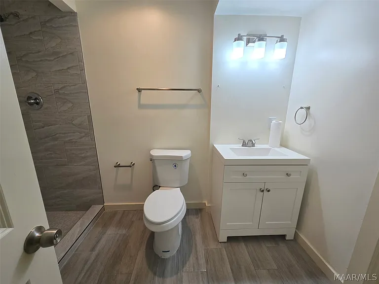 3024 Pelzer Ave — Photo 14