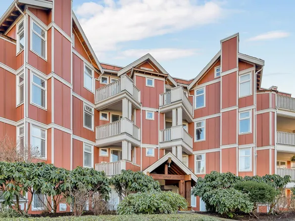 15368 16a Ave #109, Surrey, BC V4A 1S9