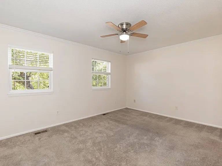 1209 Manassas Ct #C — Photo 24