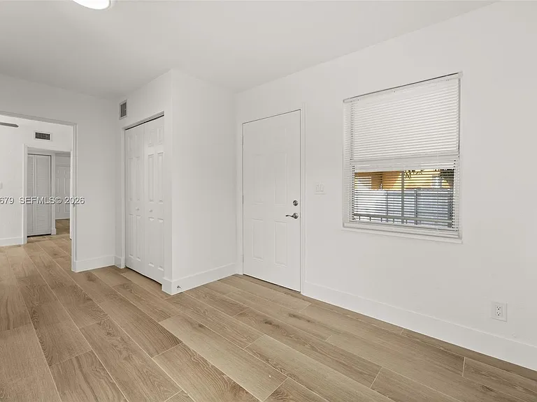 255 Beacom Blvd #DOWNSTAIRS — Photo 34