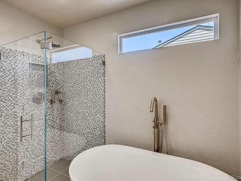 10132 Altura St — Photo 15