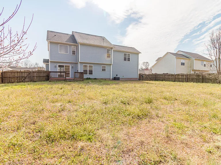 153 Louie Ln — Photo 16
