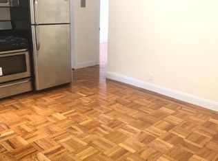 3084 34th St APT 4B, Astoria, NY 11103