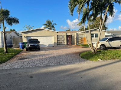 7921 Dilido Blvd, Miramar, FL, 33023