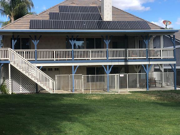 This house has 35 solar panels.