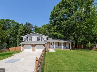 905 N Lassetter Cir, Villa Rica, GA 30180