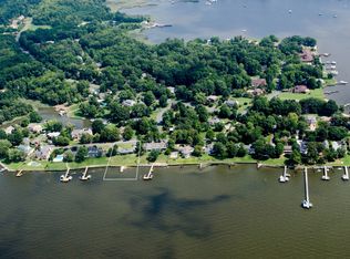 3734 Ramsgate Dr, Annapolis, MD 21403