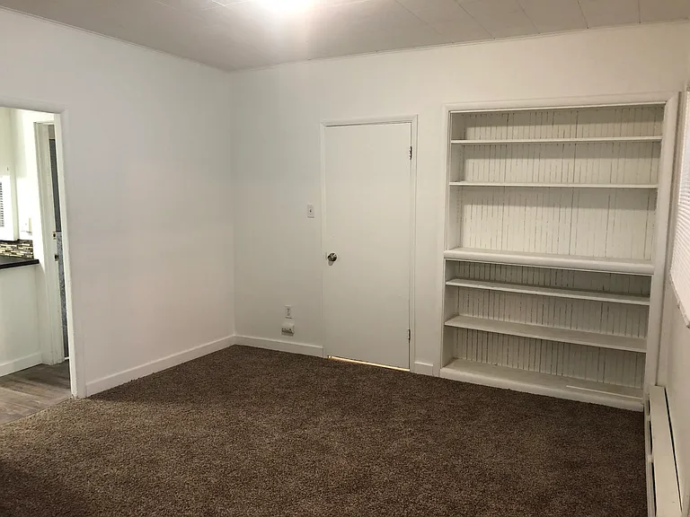 712 S Main St — Photo 3
