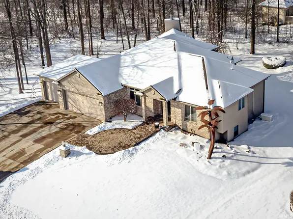 315 Stillwater Dr, Bluffton, IN 46714