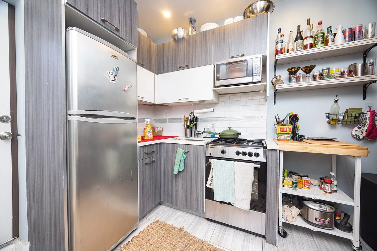 Building Photo - 352 Hooper St #1B