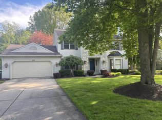 449 Nantucket Dr, Avon Lake, OH 44012