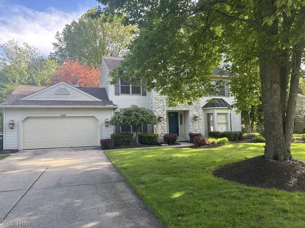 449 Nantucket Dr, Avon Lake, OH 44012