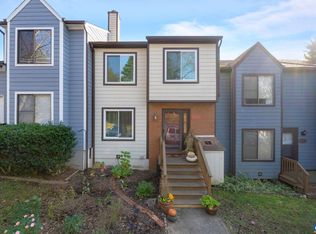 933 Stonehenge Rd, Charlottesville, VA 22901