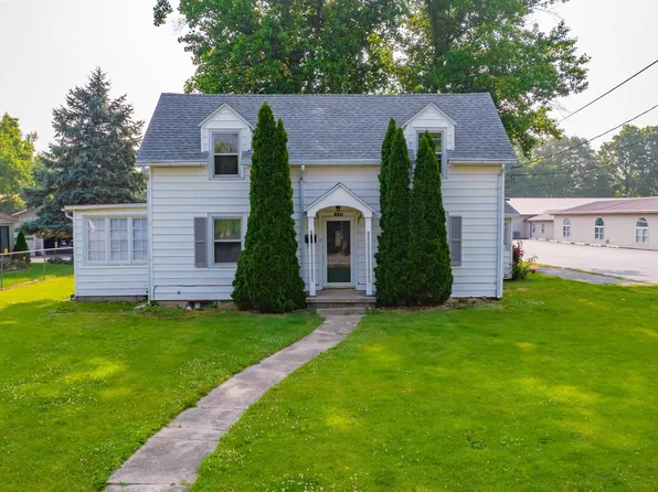 1445 Middle St, Wabash, IN 46992
