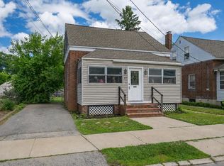 17 Grand Avenue, Nashua, NH 03060