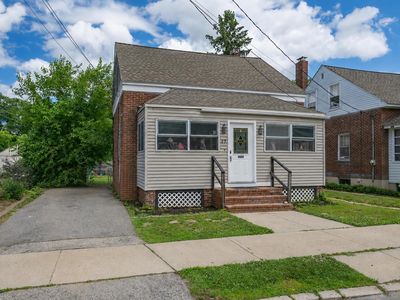 17 Grand Avenue, Nashua, NH, 03060