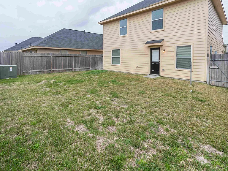 2428 W Werrington Way — Photo 5