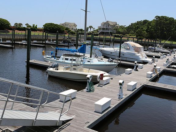 5th image of 667 Valverda Street SW LOT 313 & Slip 52