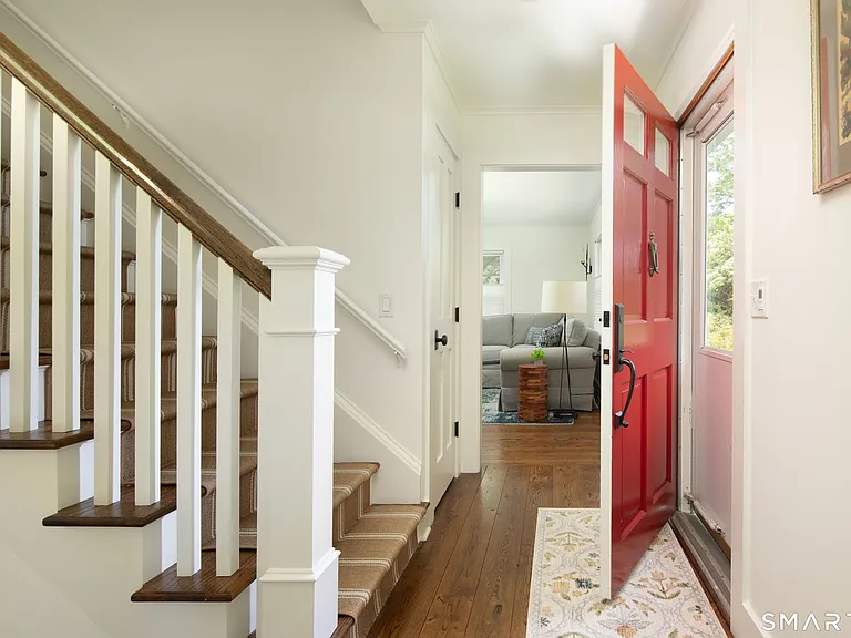 12 Red Bird Ln — Photo 3