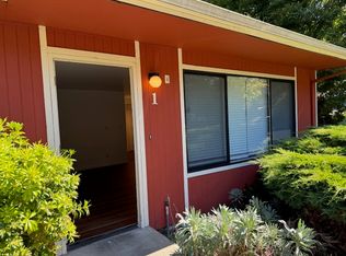23820 Edmonds Way APT 1, Edmonds, WA 98026