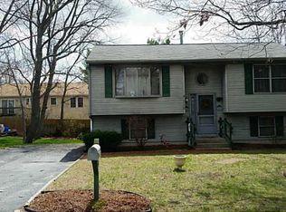 110 Pomham St, Cranston, RI 02910
