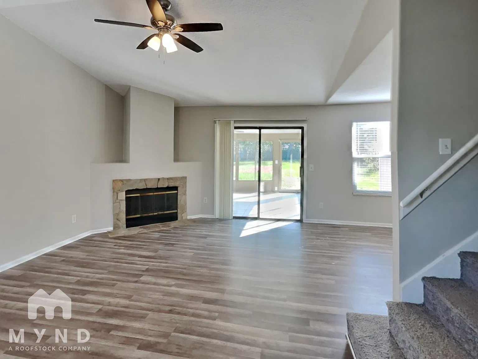 3 bed, 2.5 bath, 1450 sqft, $1,775 — Photo 2