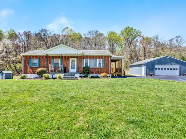 487 Coaling Rd, Troutville, VA 24175