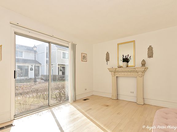 2nd image of 567 Ziegler Dr