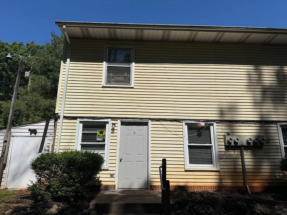 78 Oak Ridge Dr
