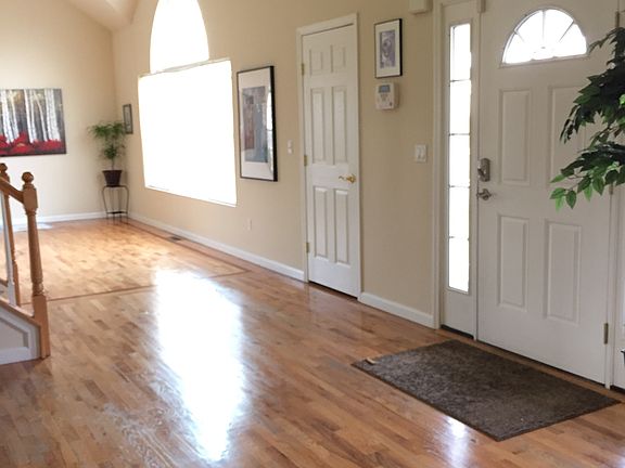 2nd image of 15 Quintyne Dr