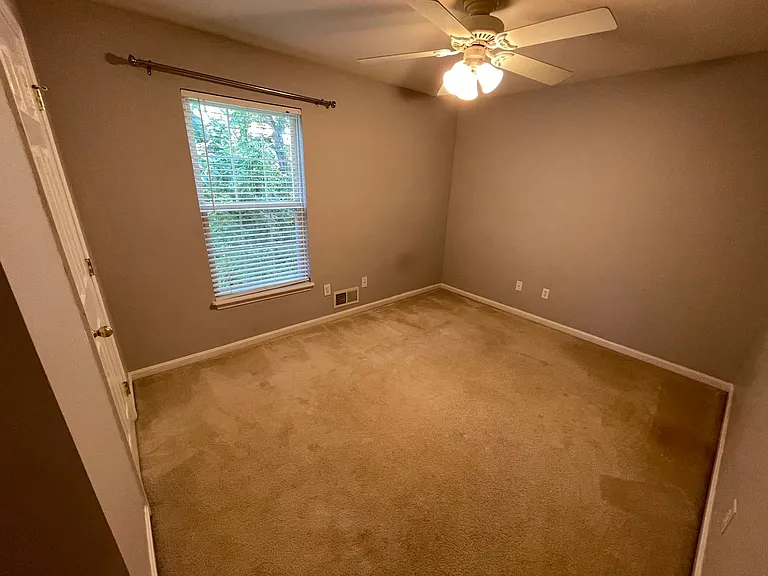 321 Arlington Meadows Dr — Photo 23