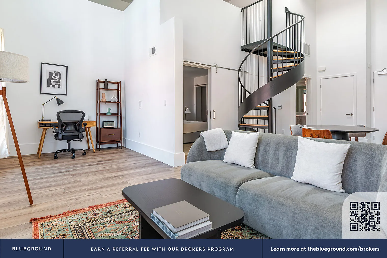2 bed, 1.0 bath, 911 sqft, $7,290 — Photo 3