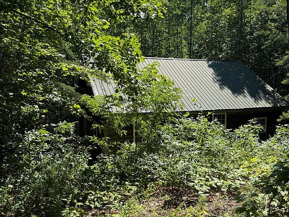 2nd image of 212 Lindsey Ln