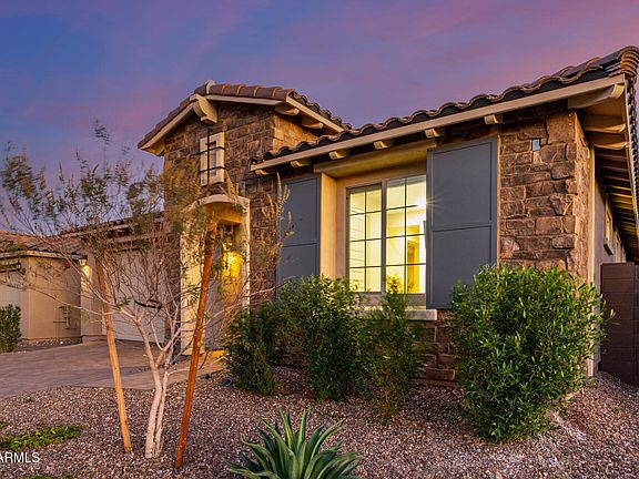 4th image of 13515 W Calle De Baca --