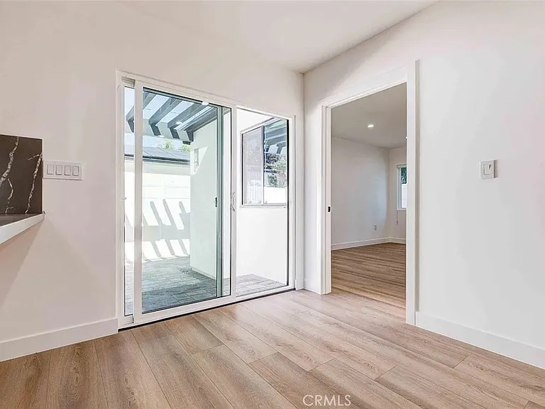 1613 N Niagara St — Photo 13