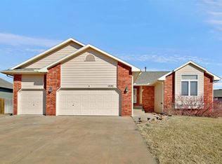 1532 S Fivewood St, Wichita, KS 67235