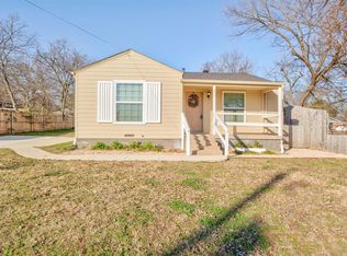202 S Eastern St, Keene, TX 76059