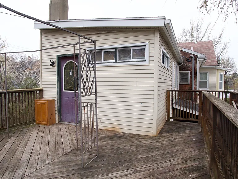 1020 Ferry St — Photo 24