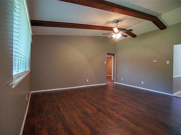 5th image of 3444 North Ave