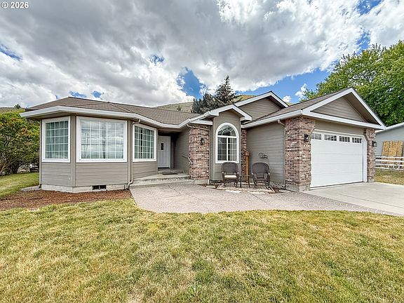 4th image of 137 Foothill Dr