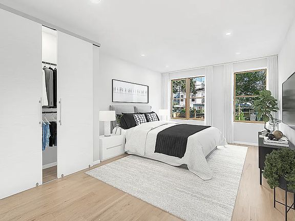 4th image of 654 Chauncey St Floor 2