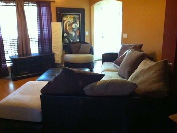 2nd image of 1201 Shakleford Cir