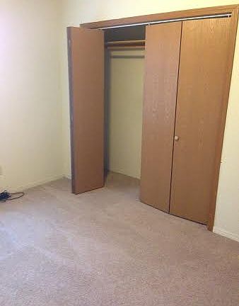 2nd image of 887 N Lola Ln
