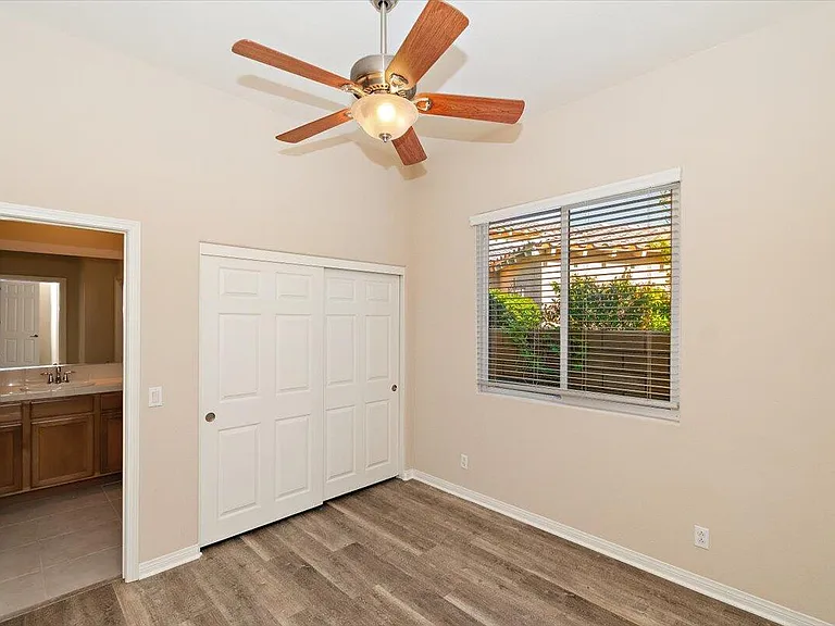 80215 Queensboro Dr #80215 — Photo 35