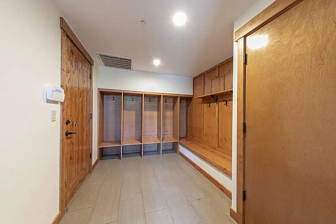 10768 Labelle Ct — Photo 27