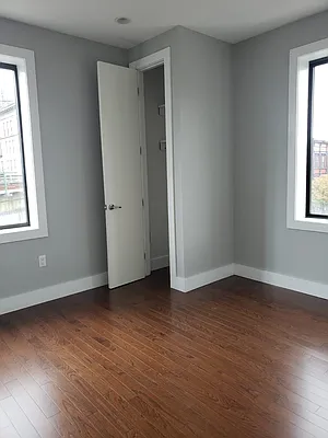 Rented by Lodger Corp | media 14